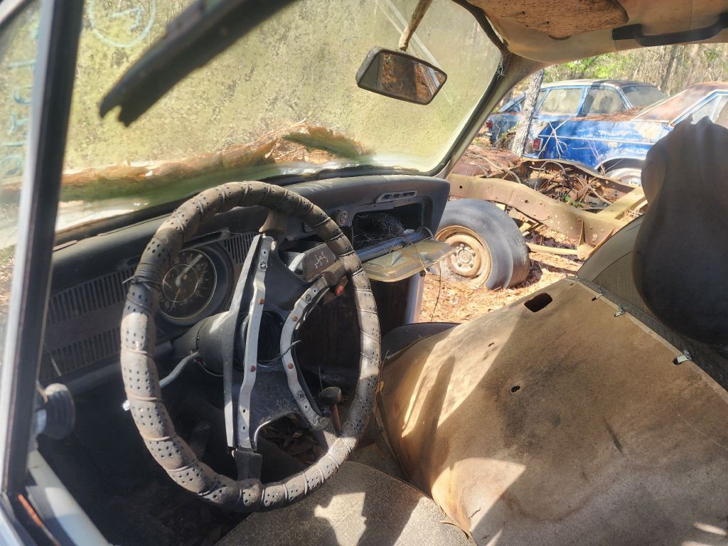 1977 Volkswagen Beetle Image 3