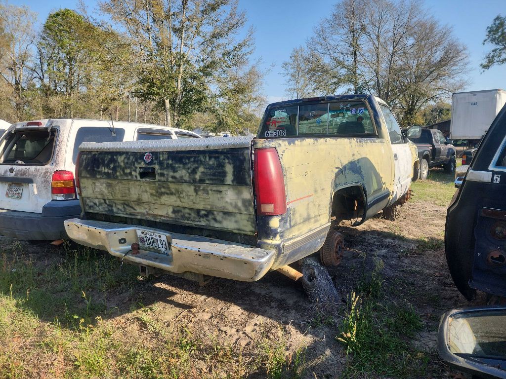 1994 Chevrolet C/K Image 2