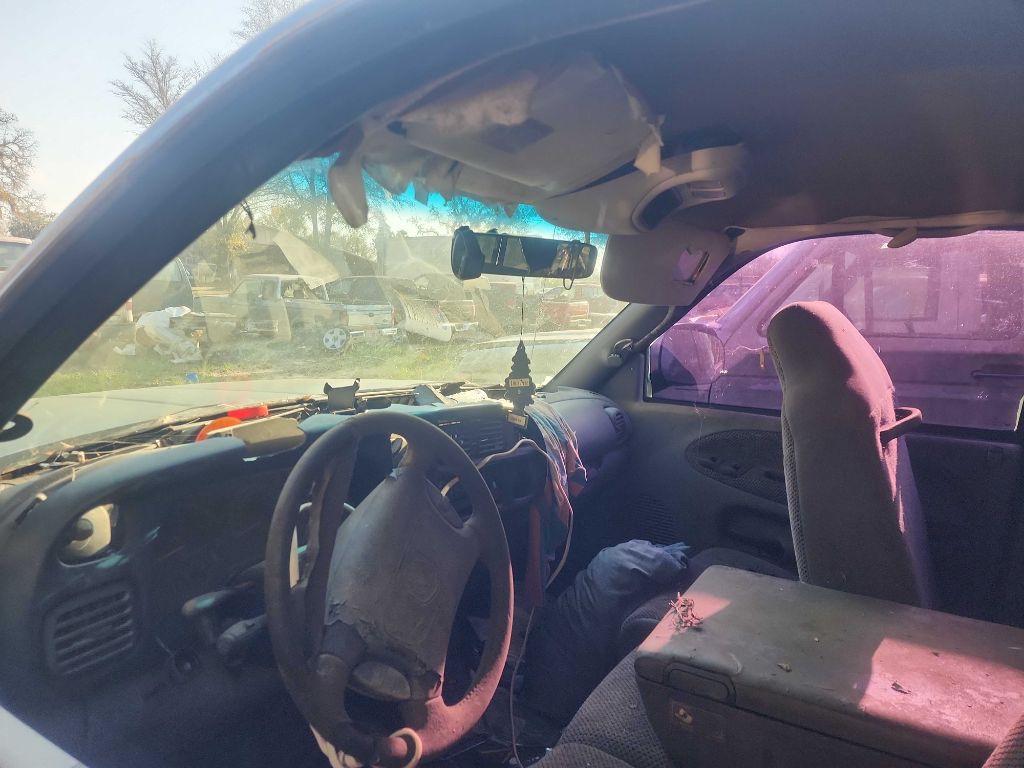 1998 Dodge Ram 1500 Image 3