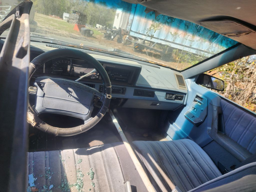 1994 Oldsmobile Cutlass Ciera Image 3