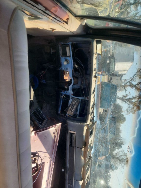 1985 Chevrolet C/K 10 Image 3