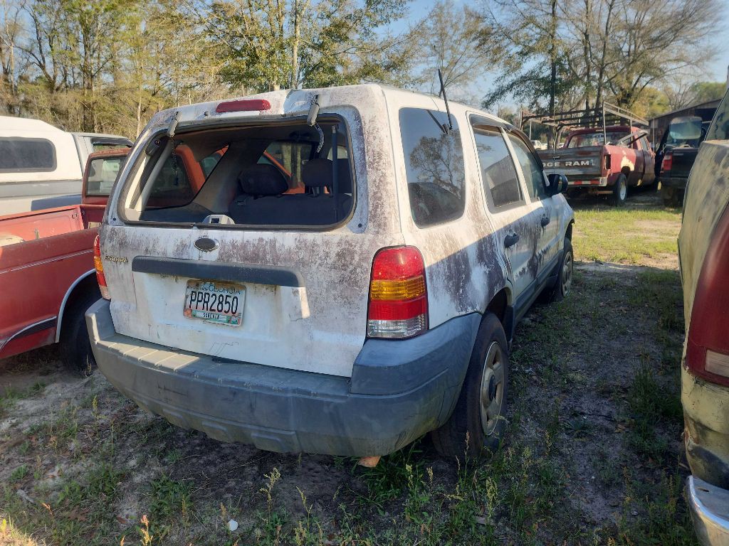 2005 Ford Escape Image 2