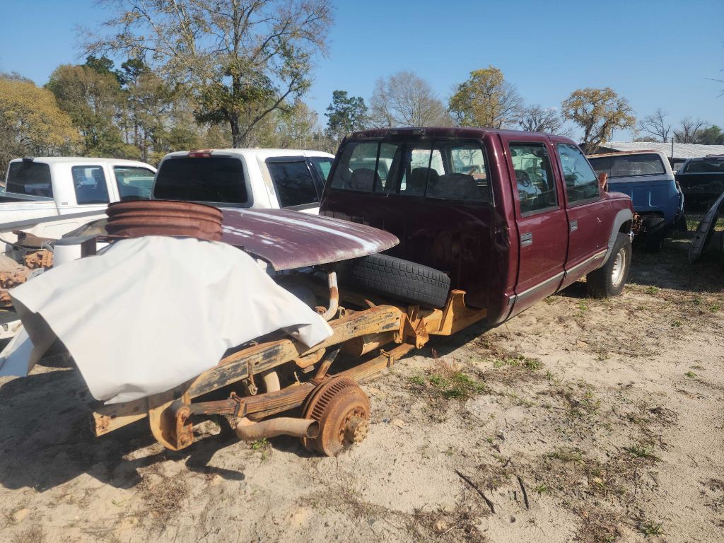 2000 Chevrolet C/K Image 2