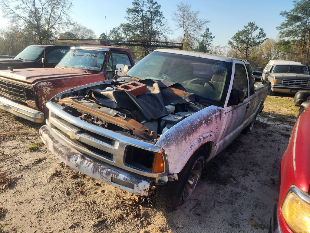 1998 GMC Sonoma Image 1