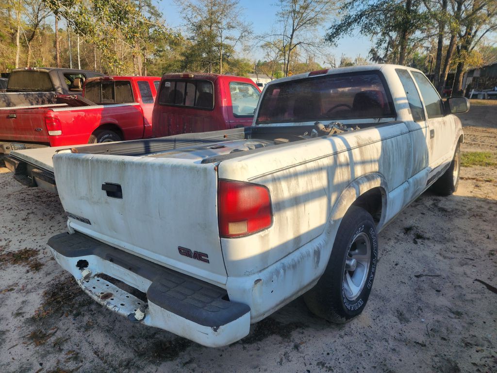 1998 GMC Sonoma Image 2