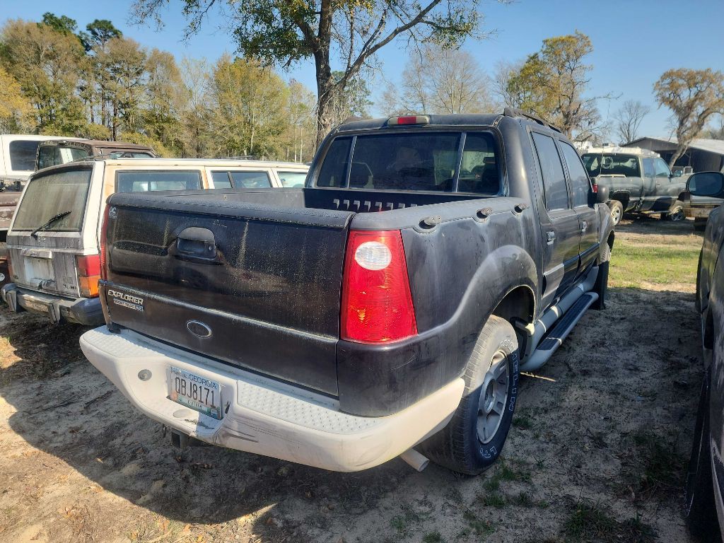 2003 Ford Explorer Image 2