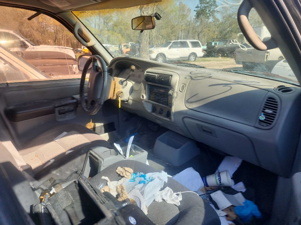 2003 Ford Explorer Image 3