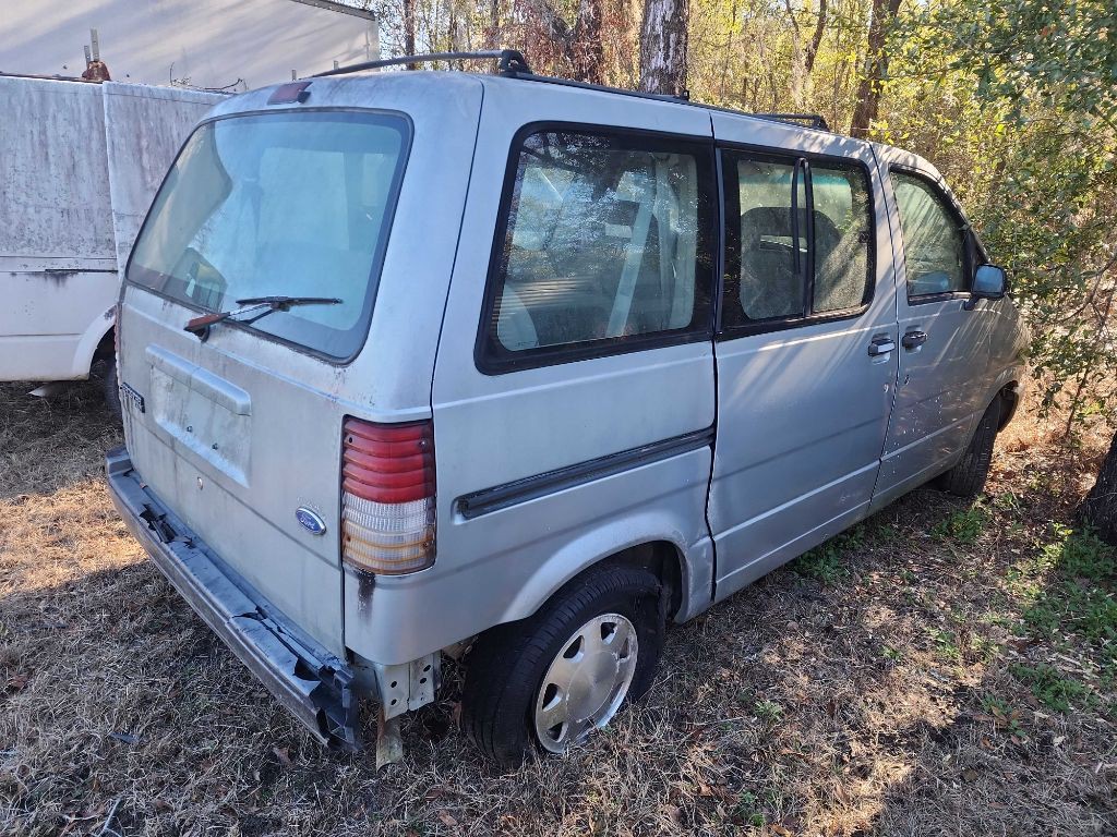 1996 Ford Aerostar Image 2
