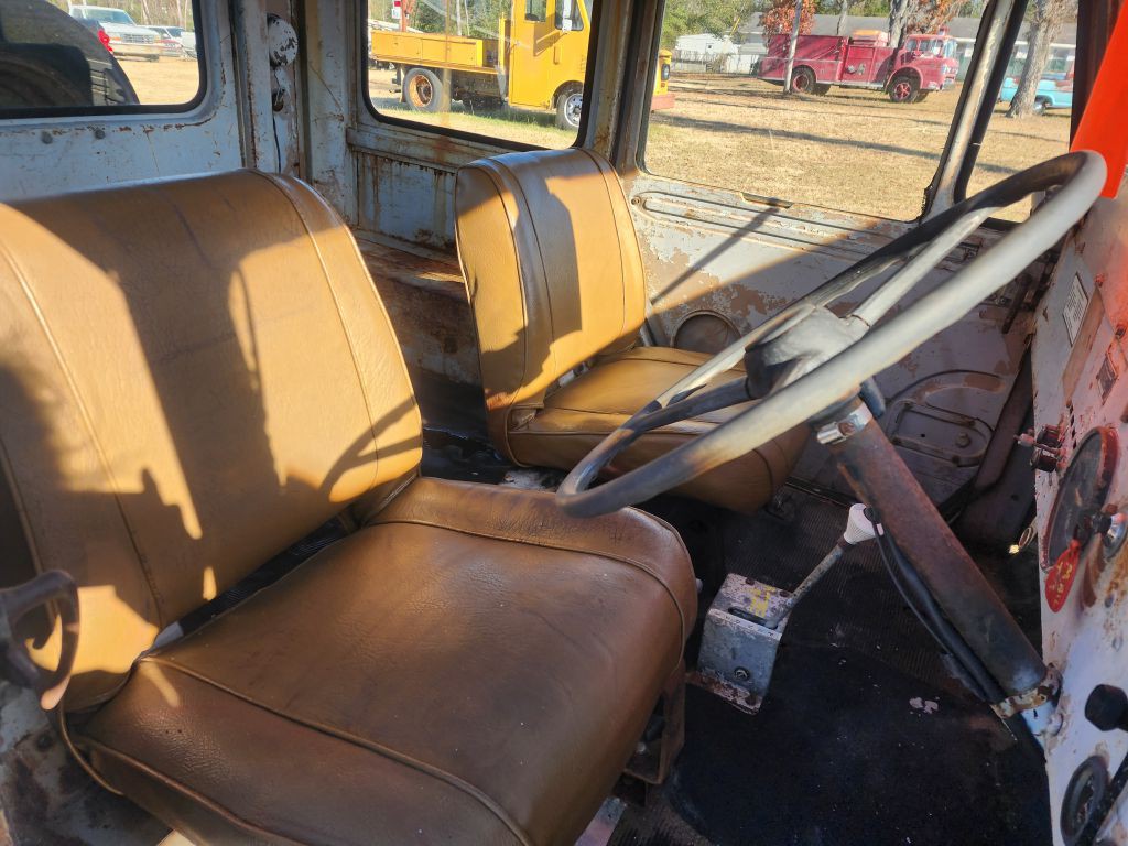 1974 Jeep Mail Truck Image 5