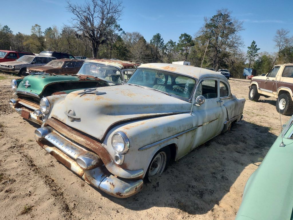 1953 Oldsmobile 88 Image 2