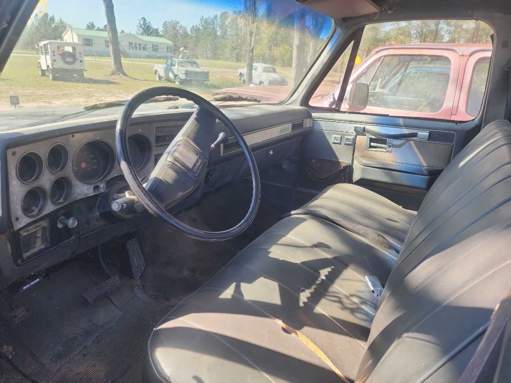 1987 GMC Sierra 1500 Image 3