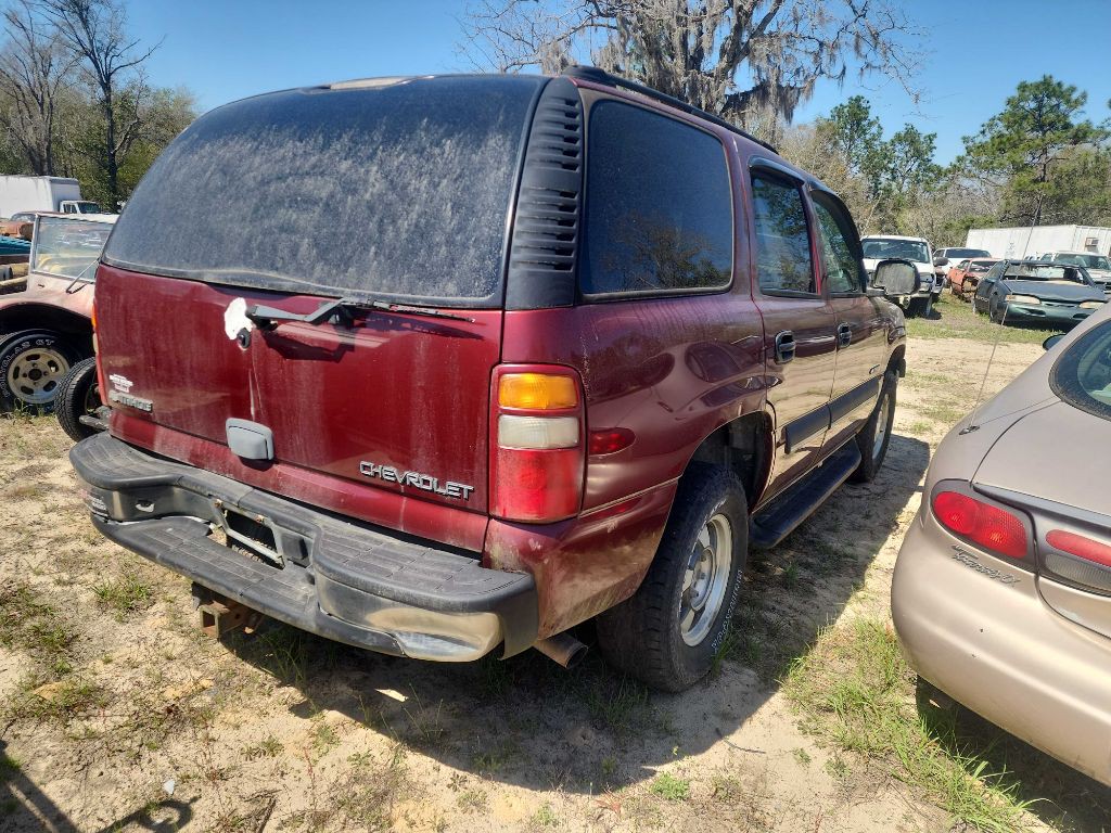 2003 Chevrolet Tahoe Image 2