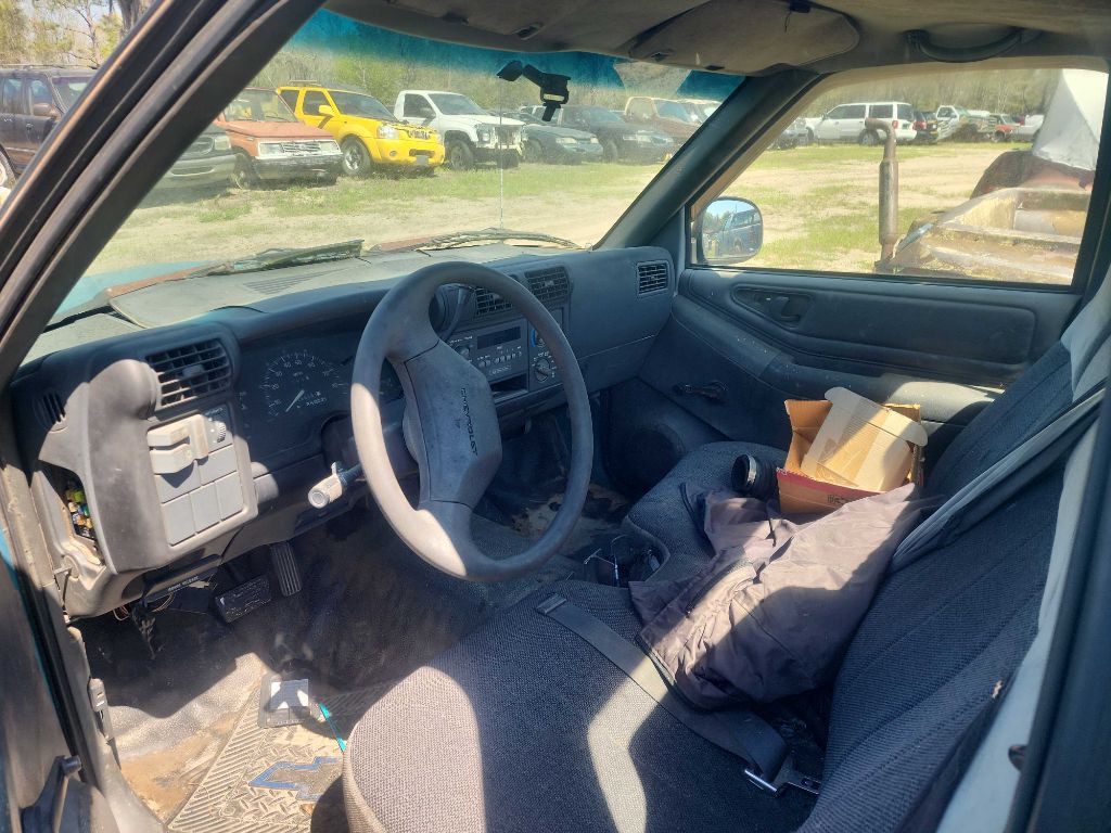 1994 Chevrolet S10 Image 3