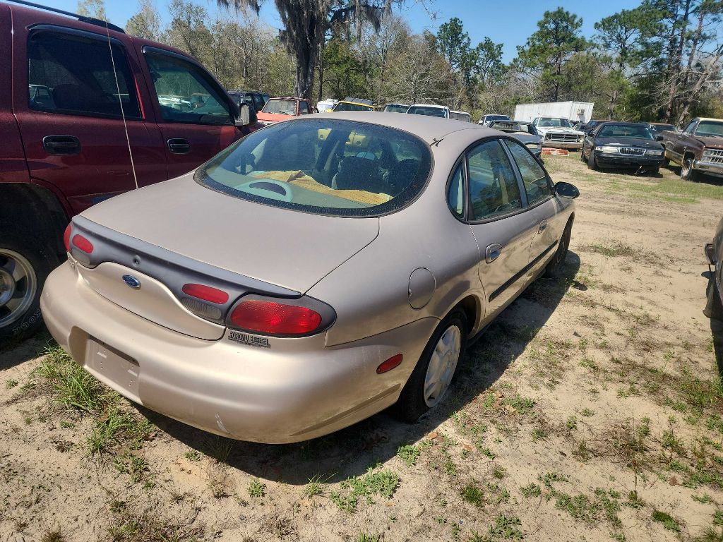 1999 Ford Taurus Image 2