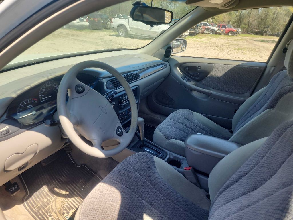 2000 Chevrolet Malibu Image 3