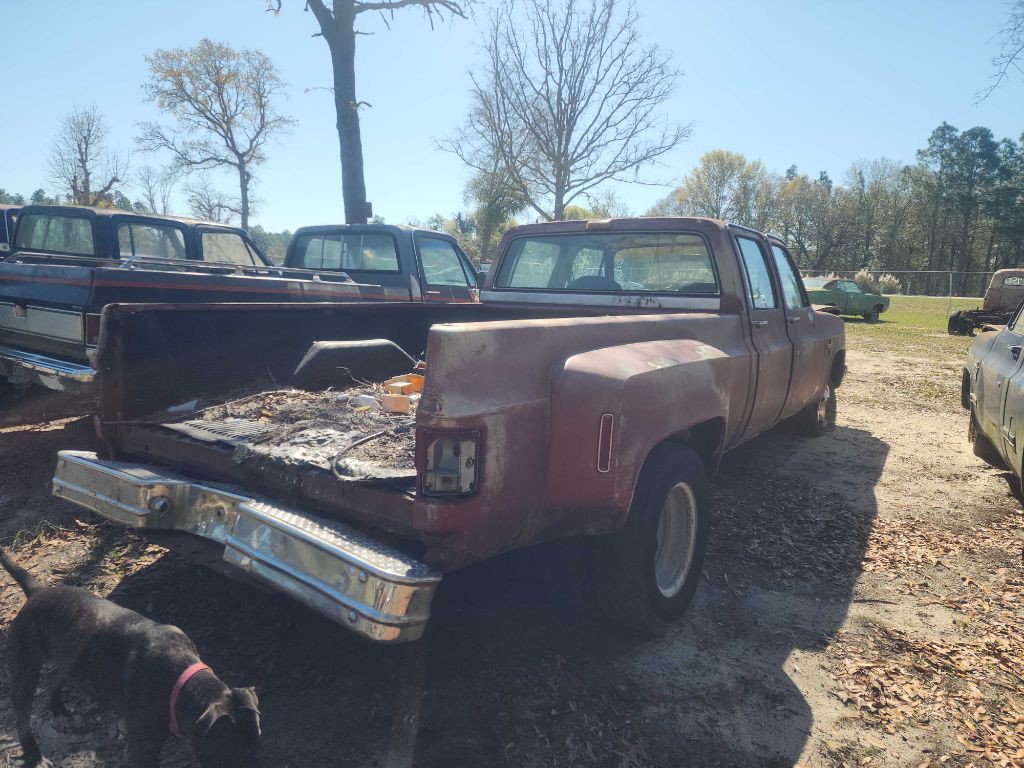 1982 Chevrolet C/K 30 Image 2