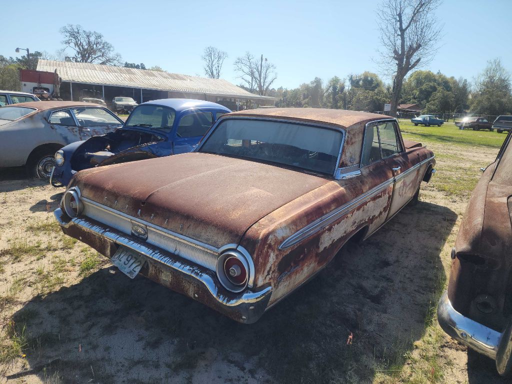 1962 Ford Galaxie Image 2