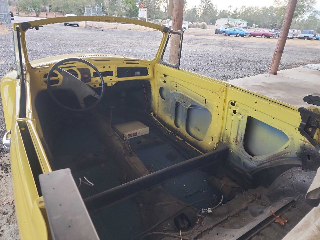 1972 Volkswagen Beetle Image 4