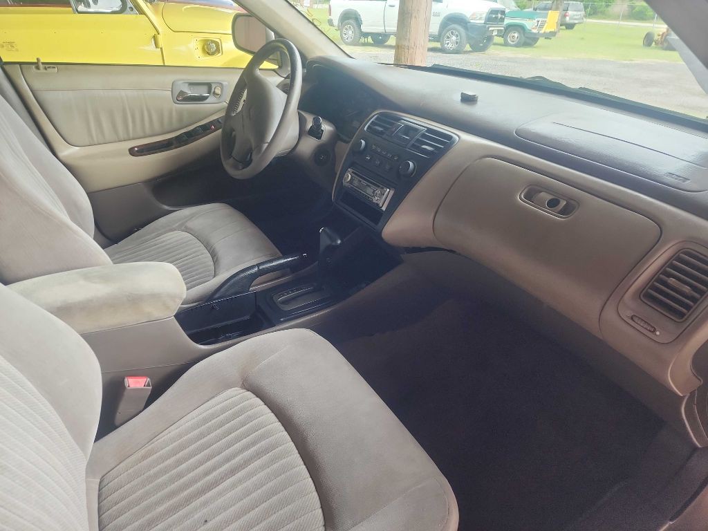 2002 Honda Accord Image 8