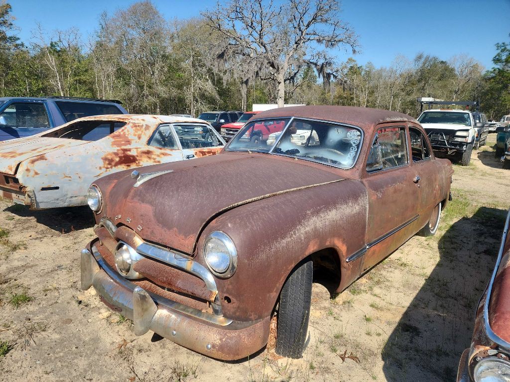 1949 Ford Coupe Image 1