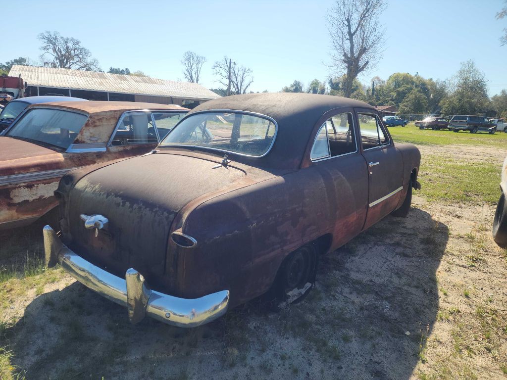 1949 Ford Coupe Image 2