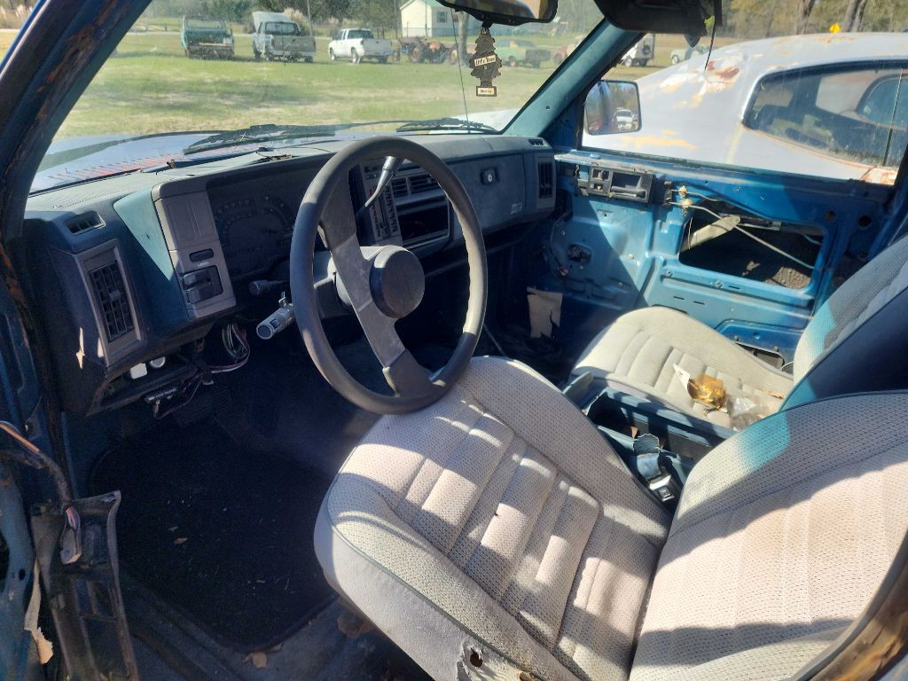 1991 Chevrolet Blazer Image 3