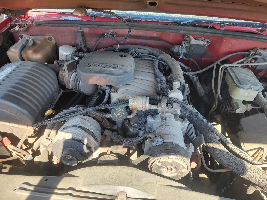 1998 Chevrolet C/K Image 3