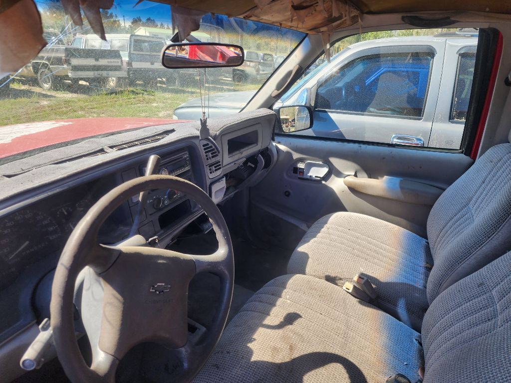1998 Chevrolet C/K Image 4