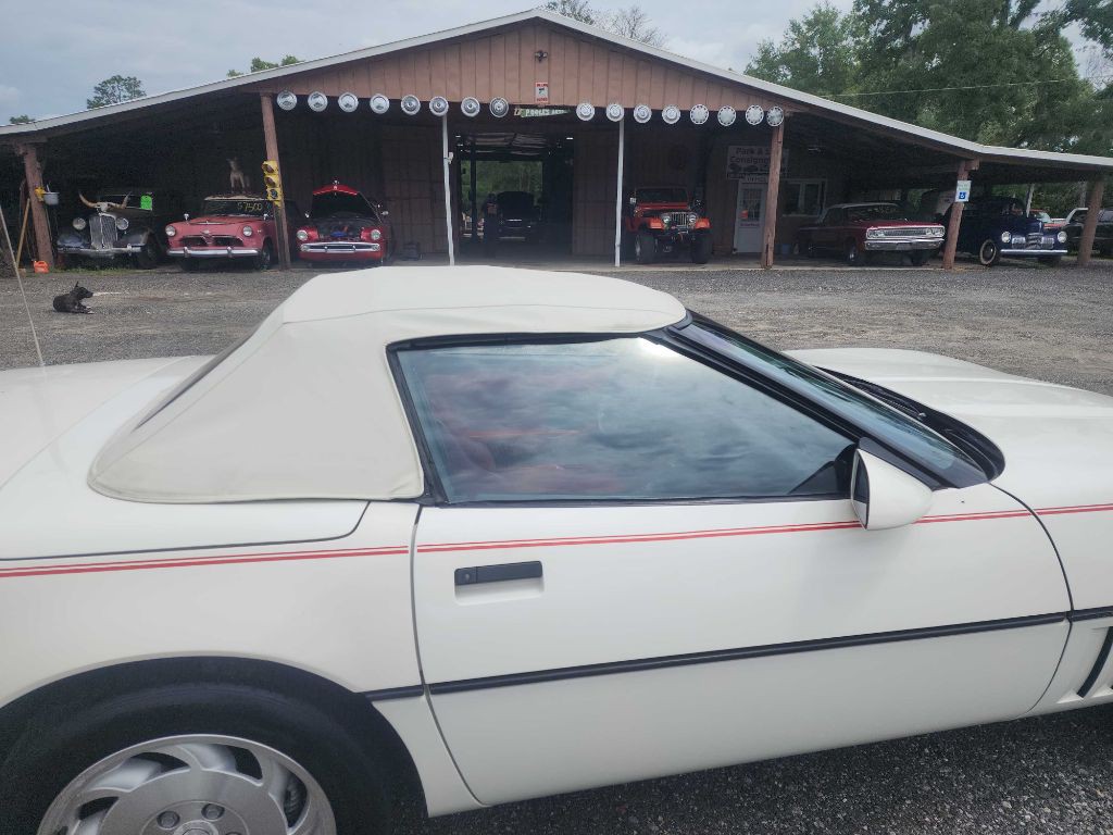 1987 Chevrolet Corvette Image 8