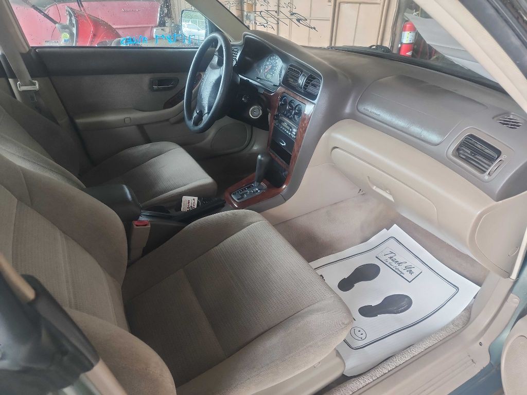 2004 Subaru Legacy Image 5