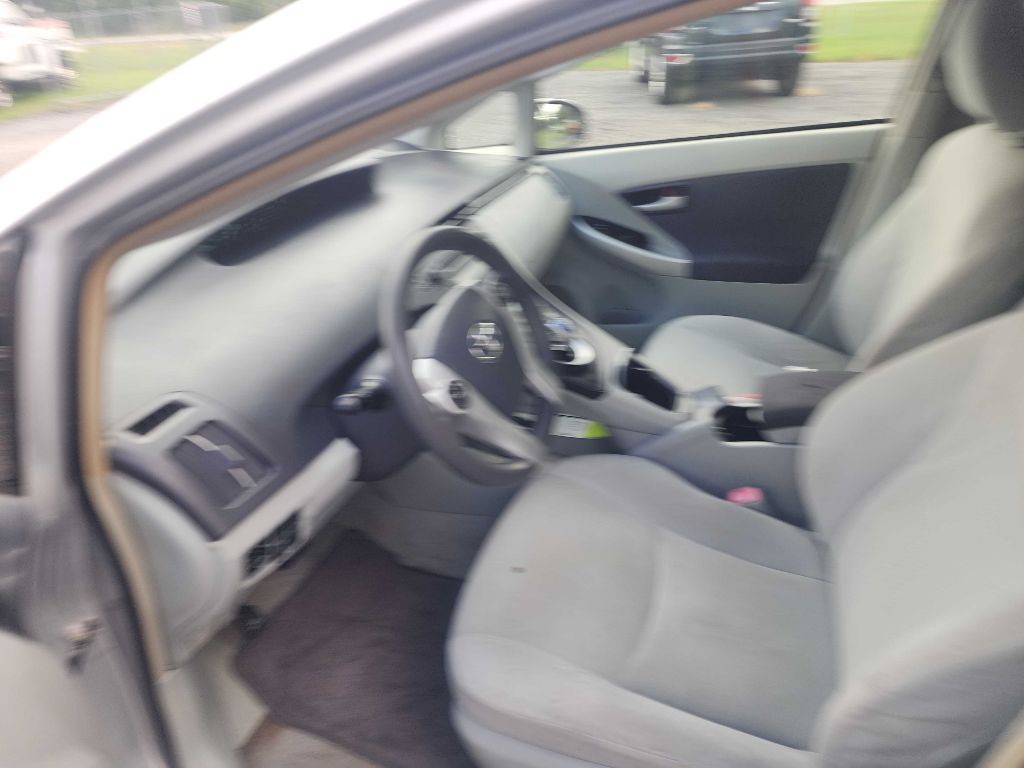 2011 Toyota Prius Image 6