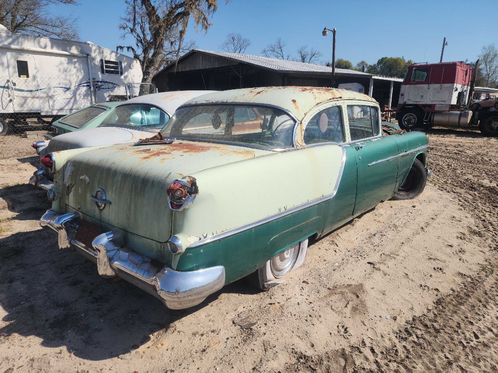 1954 Oldsmobile 88 Image 2