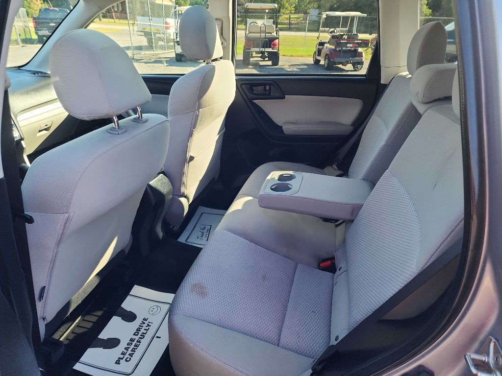 2016 Subaru Forester Image 7