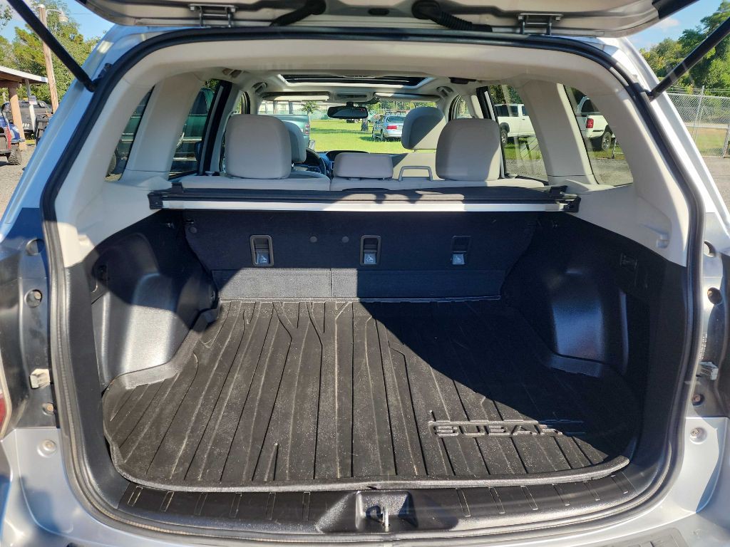 2016 Subaru Forester Image 9