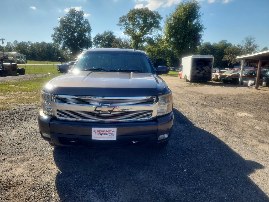 2007 Chevrolet Silverado 1500 Image 3
