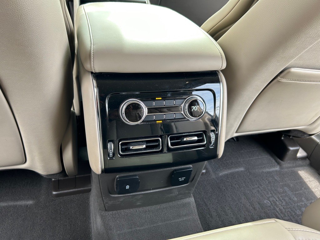 2020 Lincoln Aviator Image 11