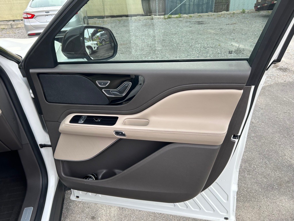 2020 Lincoln Aviator Image 20