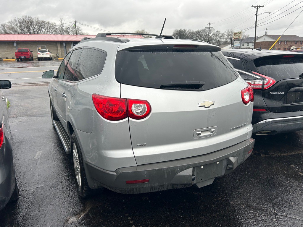 2011 Chevrolet Traverse Image 4