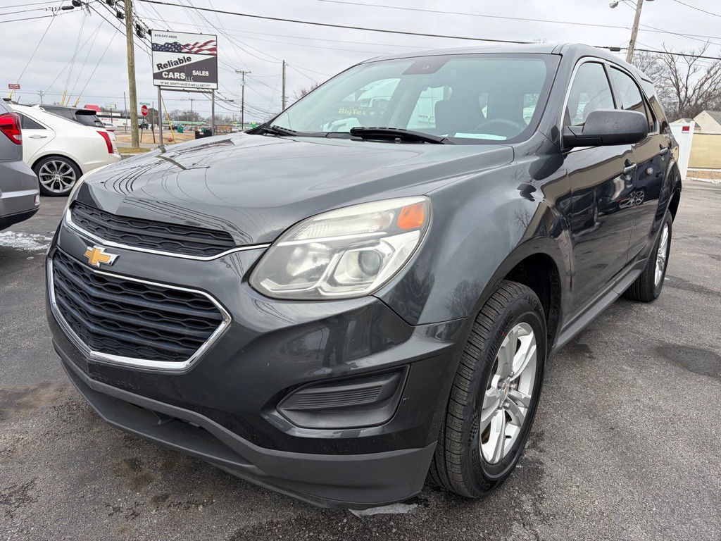 2017 Chevrolet Equinox Image 2