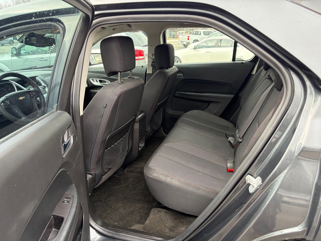 2017 Chevrolet Equinox Image 6