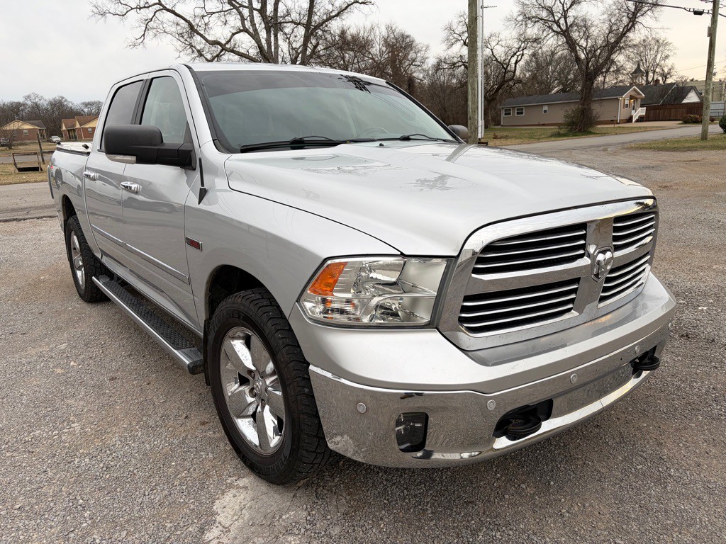 2015 RAM 1500 Image 1