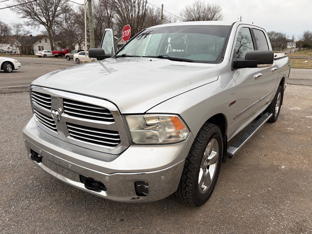 2015 RAM 1500 Image 2