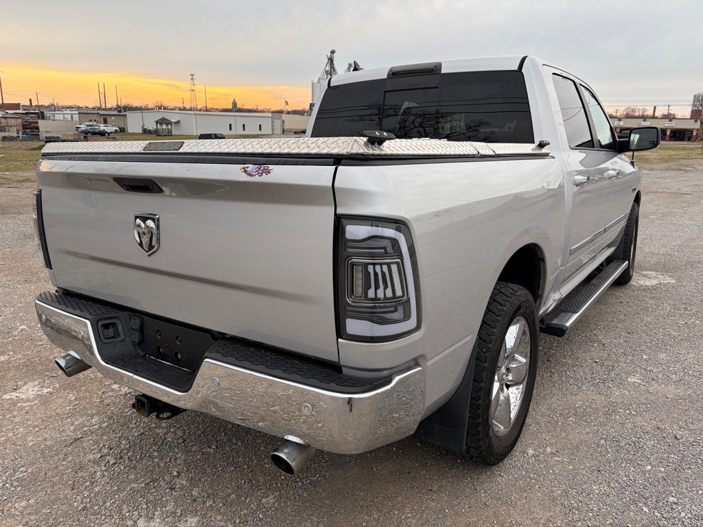 2015 RAM 1500 Image 3
