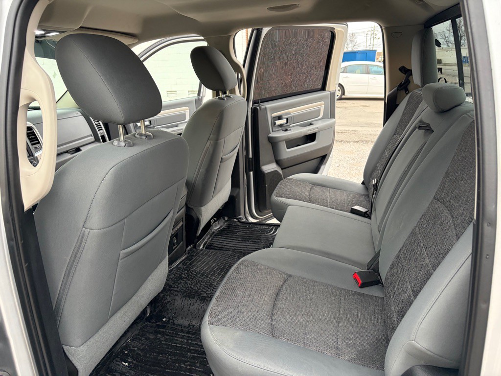 2015 RAM 1500 Image 8