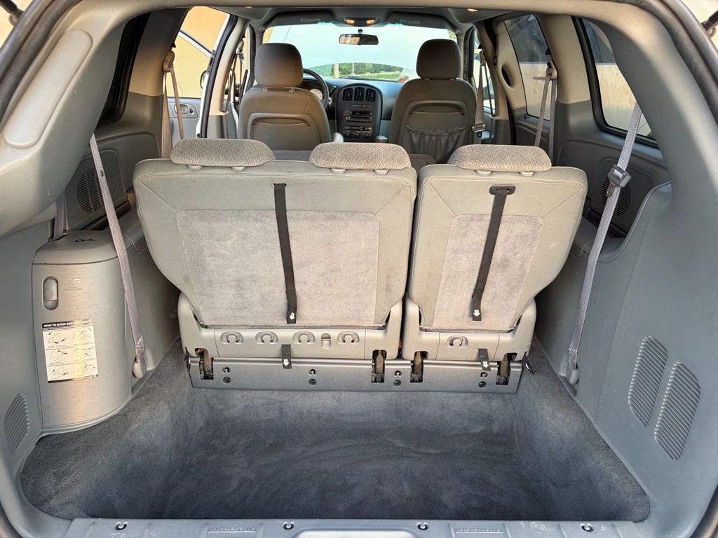 2005 Dodge Grand Caravan Image 9