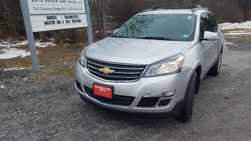 2015 Chevrolet Traverse Image 2