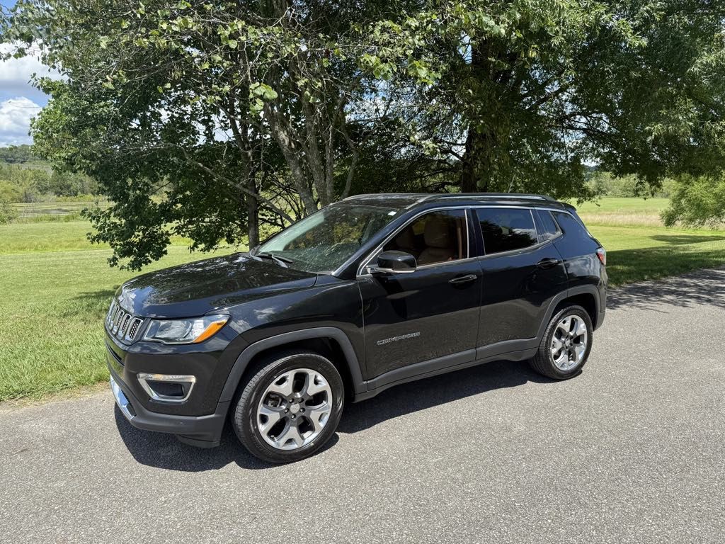 2018 Jeep Compass Image 1