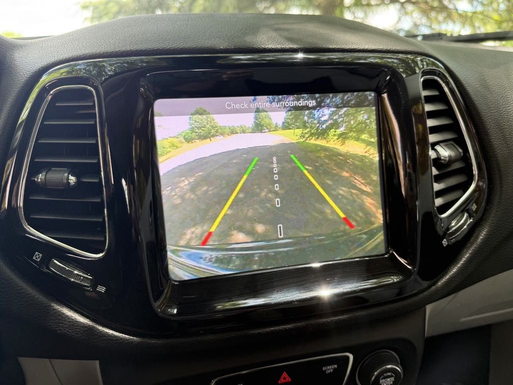 2018 Jeep Compass Image 11