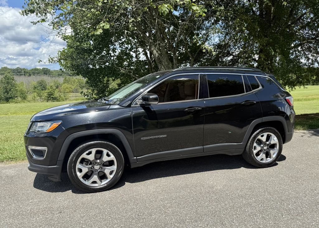 2018 Jeep Compass Image 18