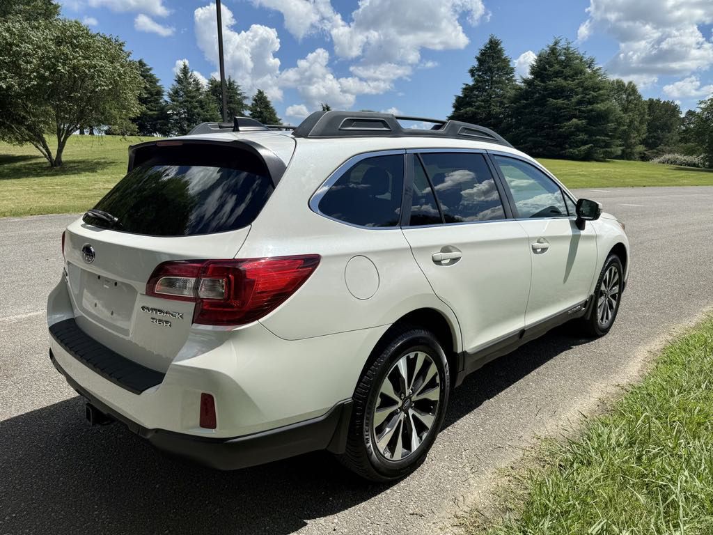 2016 Subaru Outback Image 7